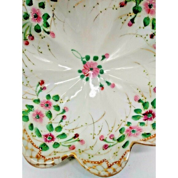 Hand Painted Japanese Three Footed Candy Bowl Floral with Gold Gilding - Picture 9 of 10